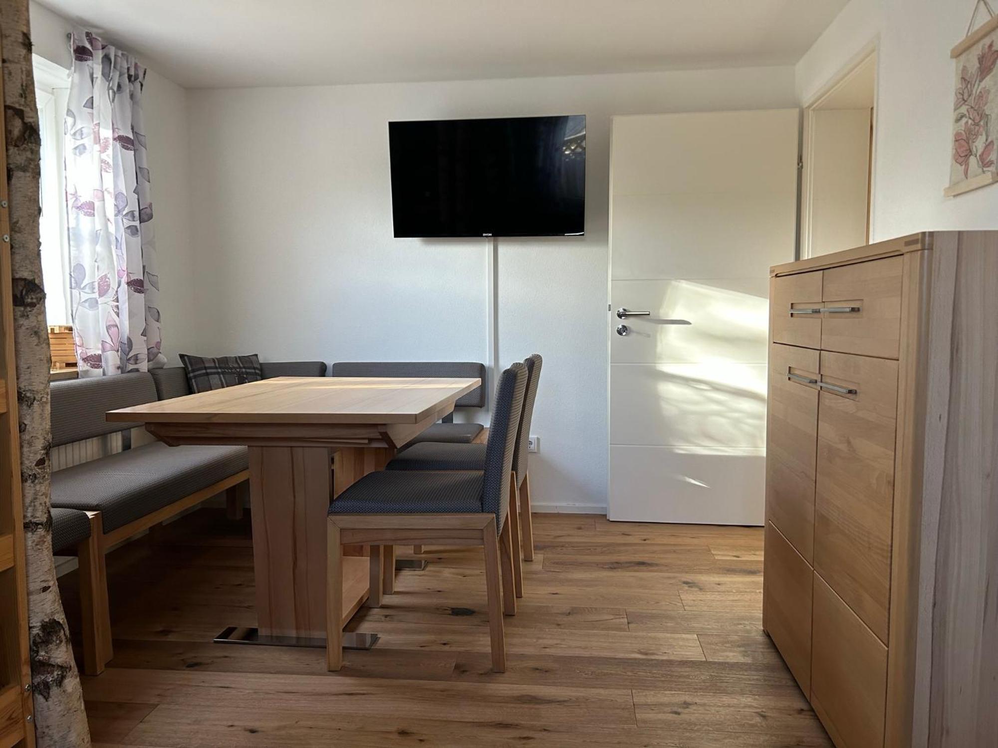 Ferienwohnung Im Usseltal - Zirben Spa - Monheimer Alb - Altmuehltal - Familie Geyer Daiting Monheim  Luaran gambar