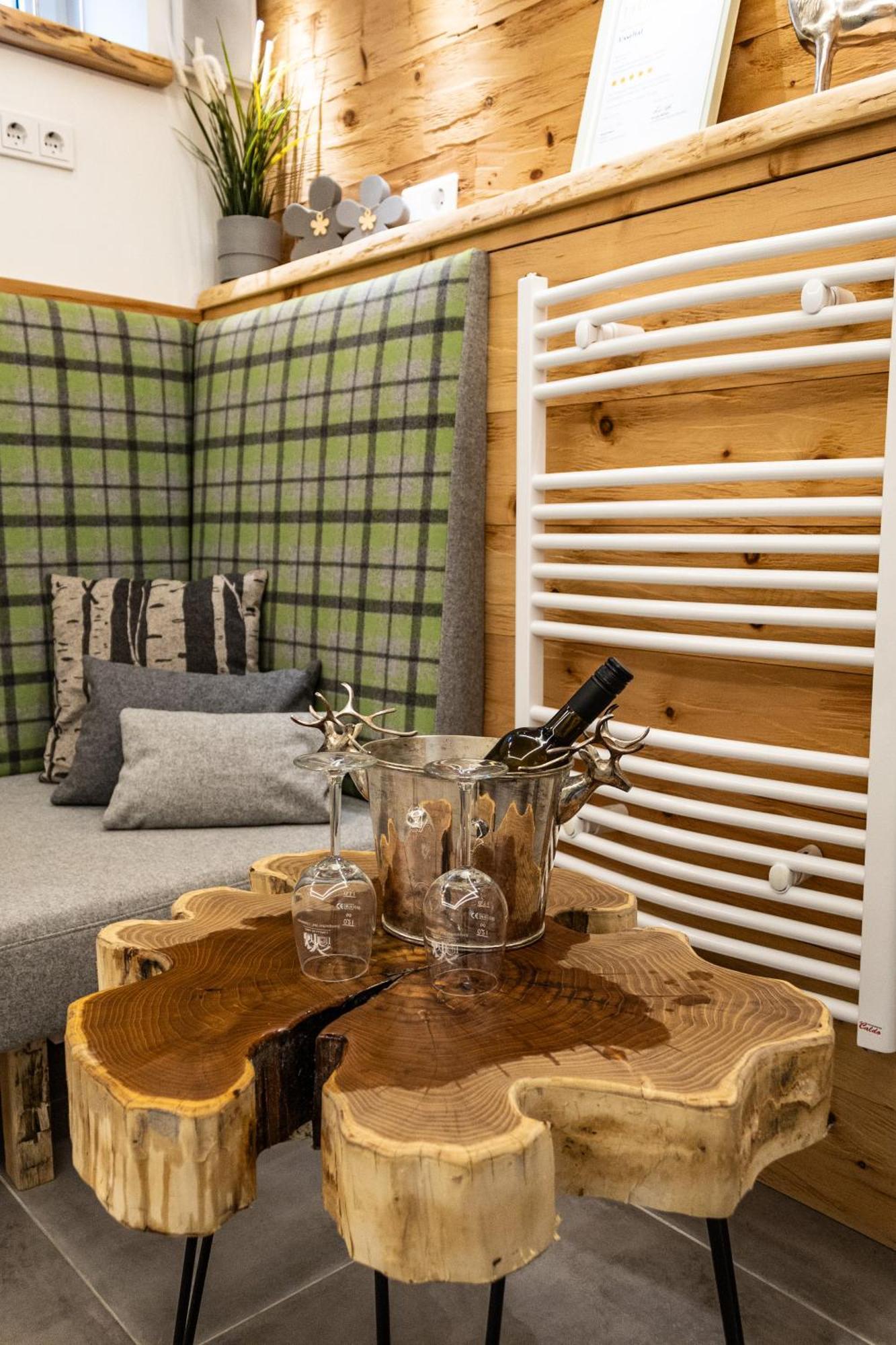 Ferienwohnung Im Usseltal - Zirben Spa - Monheimer Alb - Altmuehltal - Familie Geyer Daiting Monheim  Luaran gambar